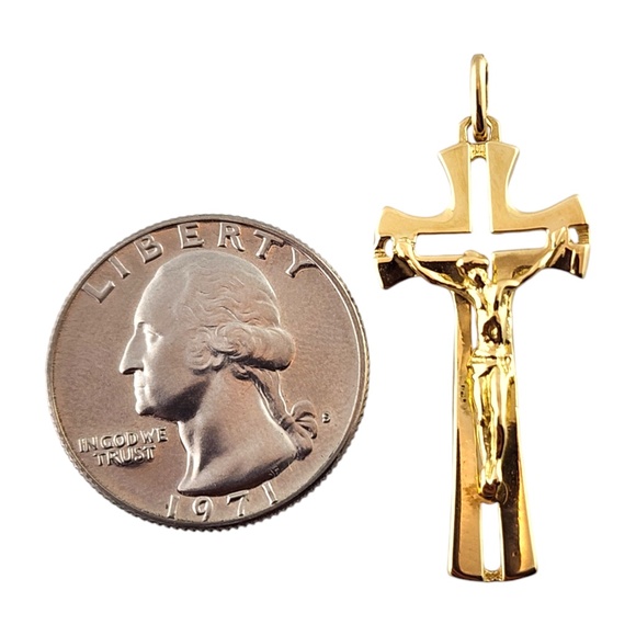 14 Karat Yellow Gold Crucifix Pendant #18539 - Picture 6 of 7